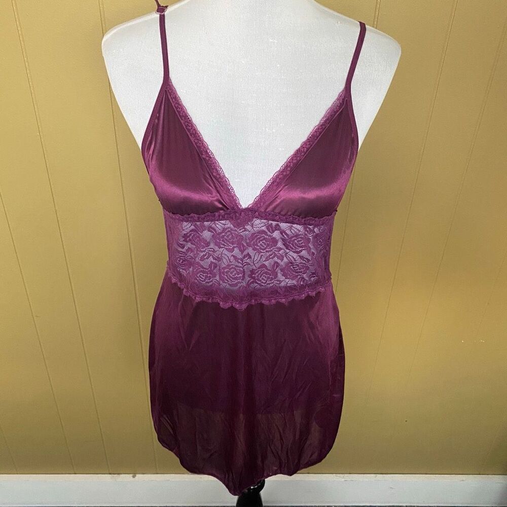 Women S adjustable spaghetti strap satin & lace lingerie nightgown purple
